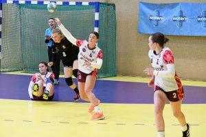 Čempionės pergale pradėjo Lietuvos moterų rankinio lygos finalo seriją