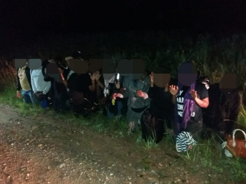 Migrantų krizė: pasienyje sulaikyti dar 57 neteisėti migrantai, kai kurie elgėsi įžūliai