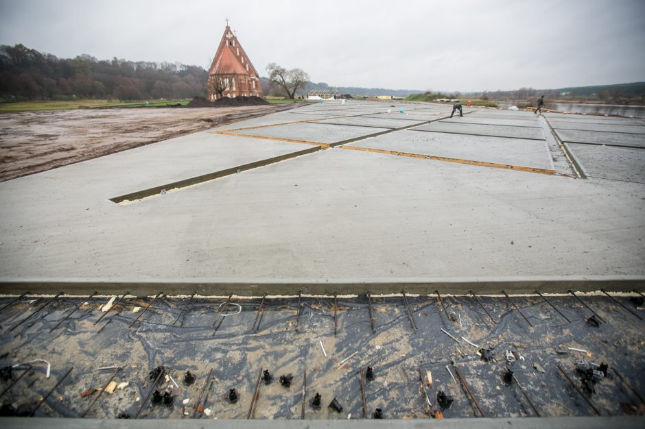 Vaizdas prie Zapyškio bažnyčios sukėlė tikrą audrą: ar čia vieta betono luitams?