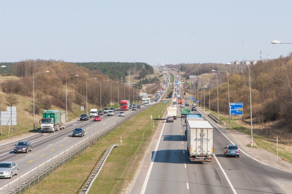 Iki metų pabaigos greitkelis Vilnius–Kaunas taps automagistrale