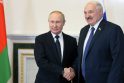Vladimiras Putinas (kairėje) ir Aliaksandras Lukašenka (dešinėje)
