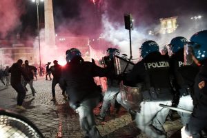 Italijoje dėl pratrūkusio smurto įkalinti neofašistų lyderiai