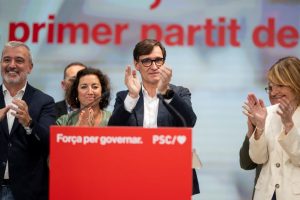 Daliniai rezultatai: Katalonijos regiono rinkimuose pirmauja socialistai