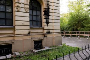Lenkijos policija sulaikė 16-metį, įtariamą prisidėjus prie Varšuvos sinagogos padegimo