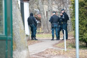 Vilniaus parke sumuštas ir apiplėštas vyras
