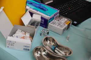 Lietuva Azerbaidžanui padovanos beveik 5 tūkst. vakcinų nuo koronaviruso