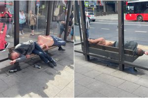 Praeivius piktina stotelėje užmigę du girti vyrai: pasitinka blogi kvapai ir butelių duženos
