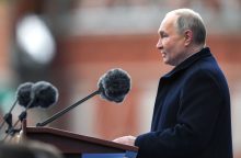 V. Putinas pareiškė, kad Vakarai mėgina sumenkinti sovietų pergalių istoriją