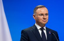 A. Duda: Lenkija pasirengusi prisijungti prie NATO dalijimosi branduoliniais ginklais